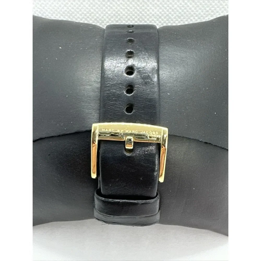Marc Jacobs MBM1269 Women's Black Leather Analog Dial Quartz Wrist Watch JNA704